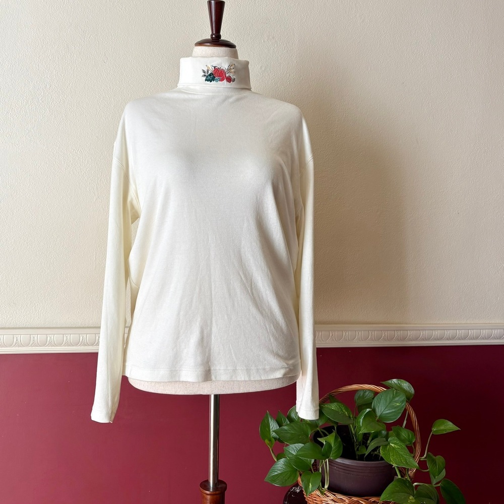 Vintage Christopher & Banks Ivory Turtleneck XL Embroidered Pumpkin Harvest Top